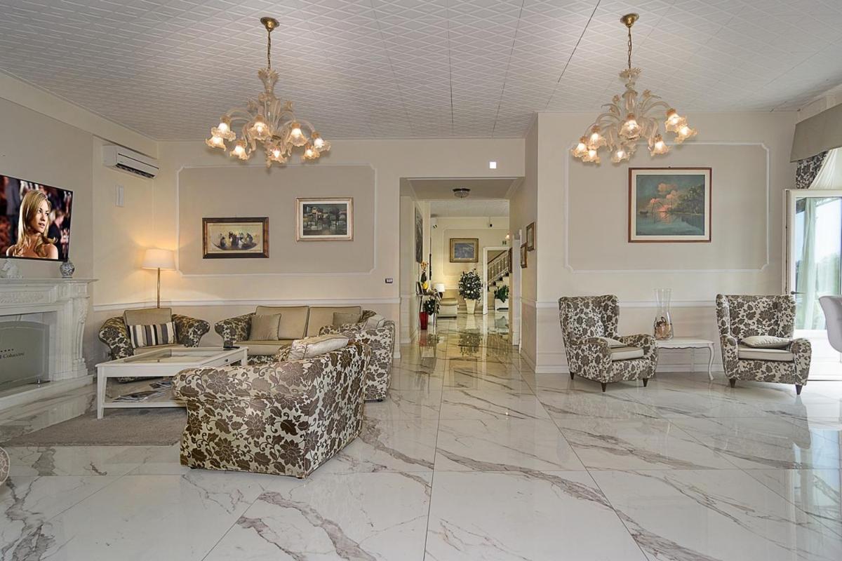 Hotel Coluccini Marina di Pietrasanta Zewnętrze zdjęcie
