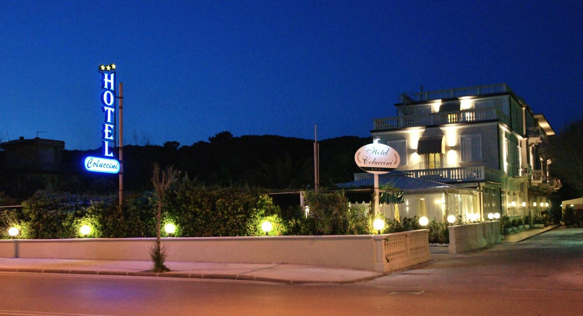 Hotel Coluccini Marina di Pietrasanta Zewnętrze zdjęcie
