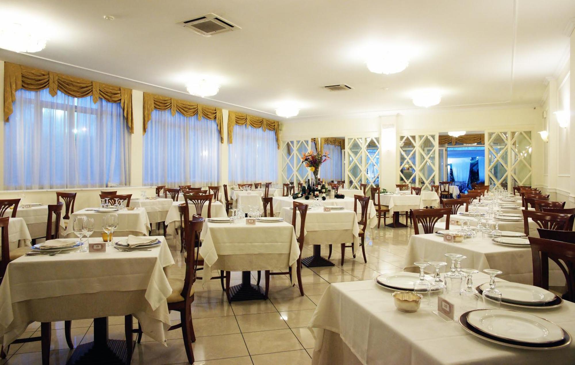 Hotel Coluccini Marina di Pietrasanta Zewnętrze zdjęcie