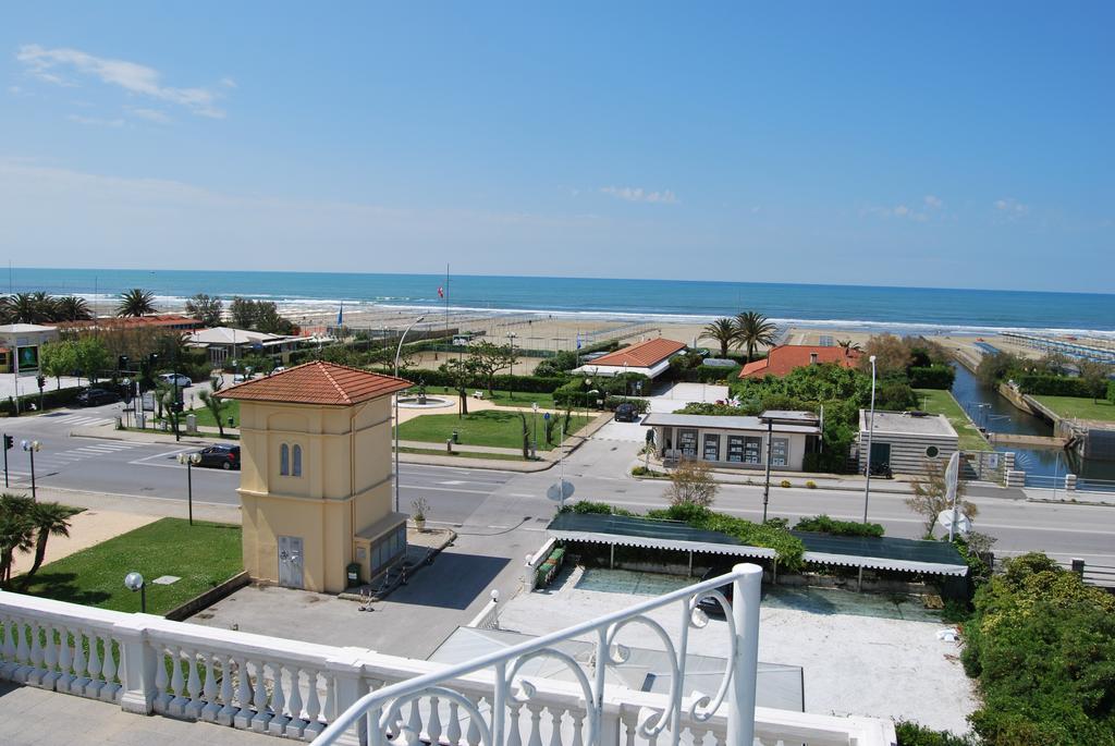Hotel Coluccini Marina di Pietrasanta Zewnętrze zdjęcie